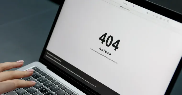 Siguranța online a minorilor: Se propune limitarea accesului la anumite platforme