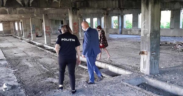 На Чеканах прошли проверки мест, где могут жить беспризорные дети.