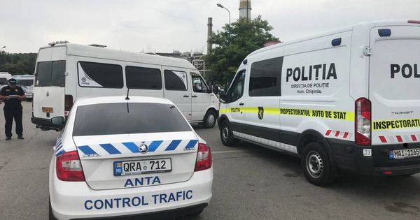 Было составлено 13 протоколов о нарушениях с наложением штрафов в размере от 450 до 750 леев.
