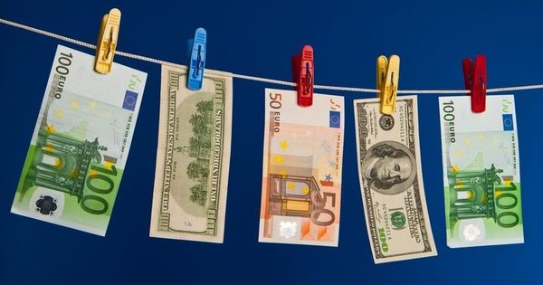 Ландромат: между банками Молдовы и Приднестровья совершались крупные переводы.