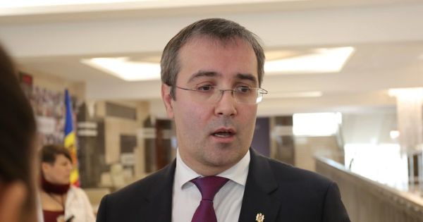 Сергей Сырбу преследуется по делу об активной коррупции.
