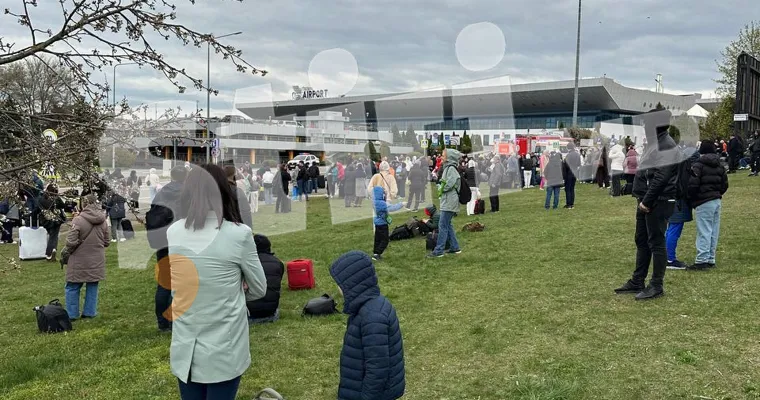 Alerta cu bombă s-a dovedit falsă: Aeroportul Chișinău și-a reluat activitatea