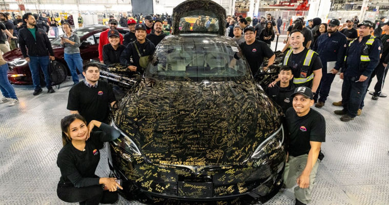 Tesla a încetat producția automobilelor electrice Model S și Model X.