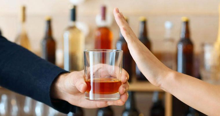 Un milion de lei, alocați pentru combaterea alcoolismului în Moldova.