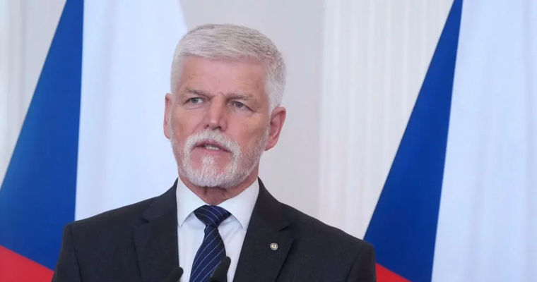Президент Чехии: Участие НАТО в Иране не имеет смысла.