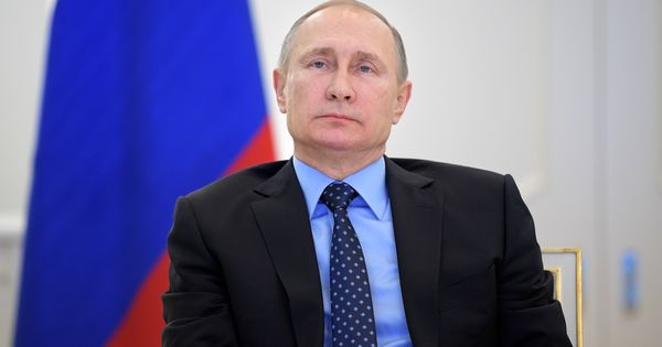 Российский лидер поздравит нового президента США с вступлением в должность.