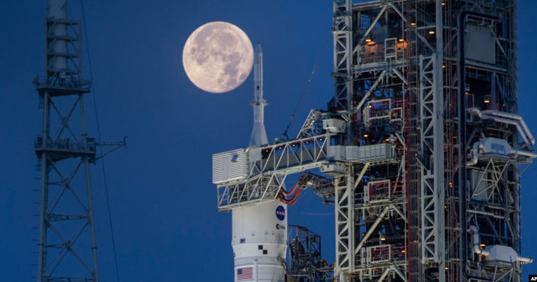 NASA запланировала запуск миссии к Луне на март.