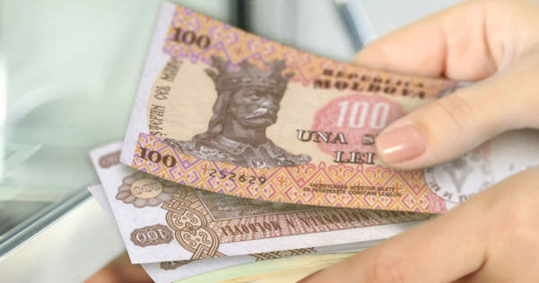 НКСС перечислила первый транш пособий по временной нетрудоспособности.