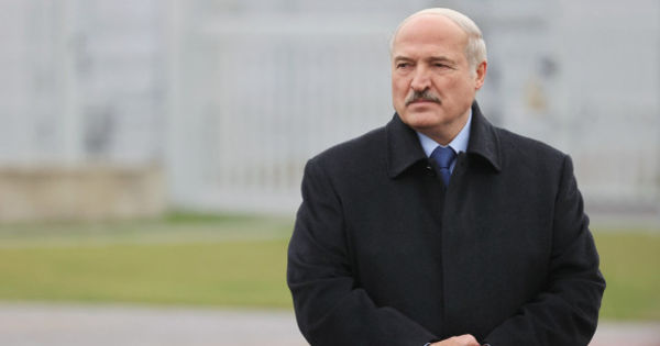 Лукашенко назвал условия, при которых будет вечным президентом.