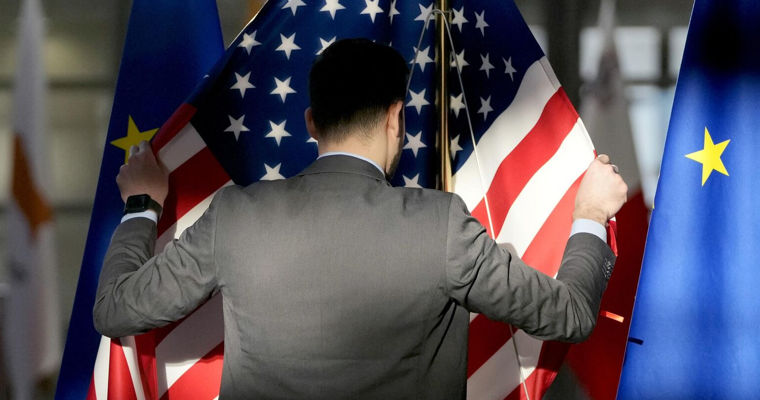США требует доступа к биометрическим данным граждан ЕС под угрозой отмены безвиза.