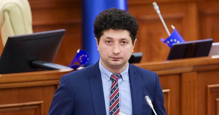 Мариан - на обвинения: Мы не заставляли ни одного мэра вступать в партию.