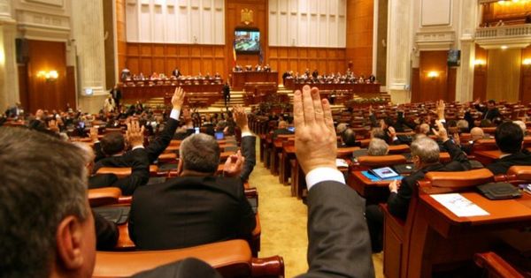 100 ani de la Unire. Parlamentul României se va reuni în şedinţă solemnă