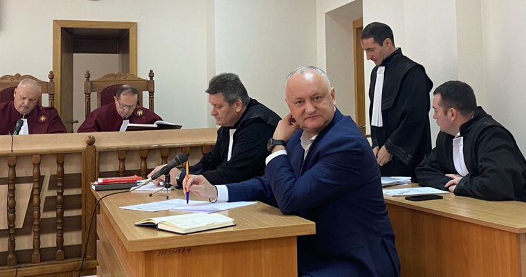 Суд отклонил требование об отводе судьи по делу Игоря Додона.