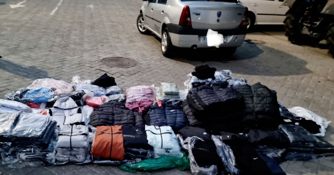 Груз и автомобиль были изъяты, а расследование по делу продолжается.