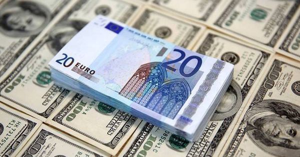 Рост доллара, евро и румынского лея пообещали в Нацбанке.