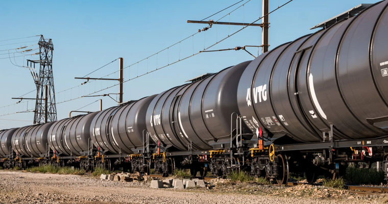 Bloomberg: Через месяц в мире закончатся запасы нефти.