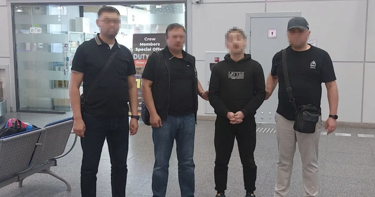 Молдова экстрадировала гражданина Узбекистана, разыскиваемого по обвинению в мошенничестве.