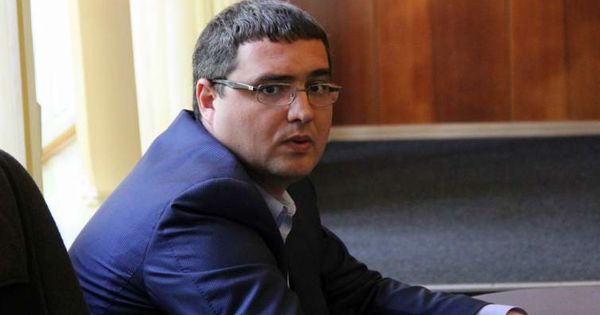 Гражданин РФ Усатый Ренато Георгиевич не был судим, не находится в розыске и не преследуется по какой-либо статье УК РФ.