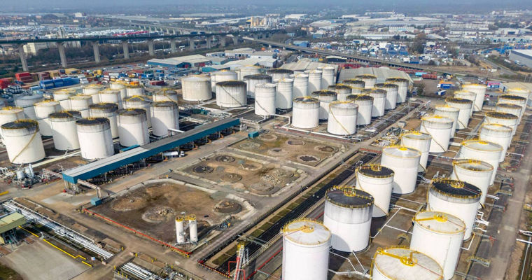 ОАЭ создаст запас нефти для Индии.