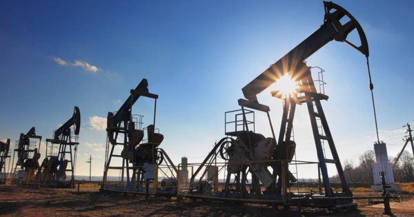 Цена нефти Brent обвалилась до минимума за три месяца.