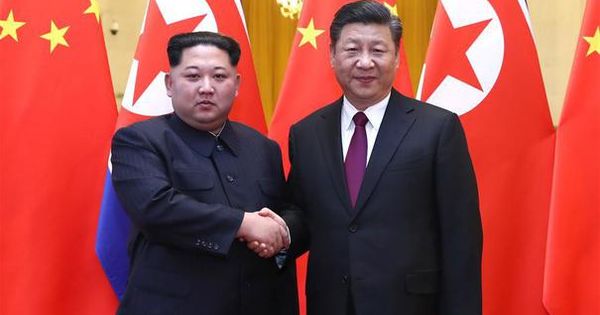 Kim Jong-un a efectuat o vizită în China la invitaţia lui Xi Jinping.