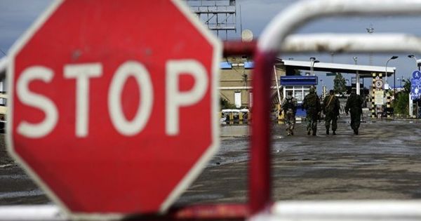 Таким образом чтобы водителям добраться до южной части Румынии или Украины придется делать огромные крюки. 