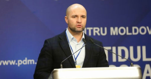 Депутат ДПМ  Владимир Чеботарь.