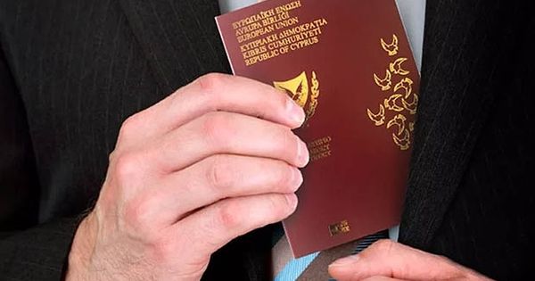 Три государства Евросоюза предлагают иностранцам гражданство в обмен на инвестиции («золотые паспорта»).