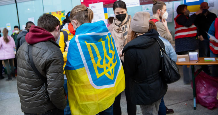 Резко возросло число украинских беженцев, желающих получить статус временной защиты.