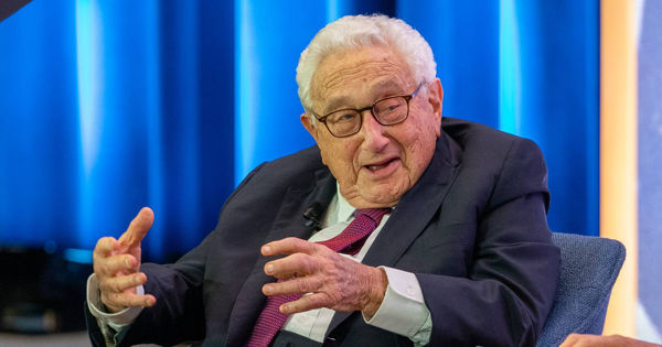 Бывший госсекретарь и помощник президента США Генри Киссинджер.