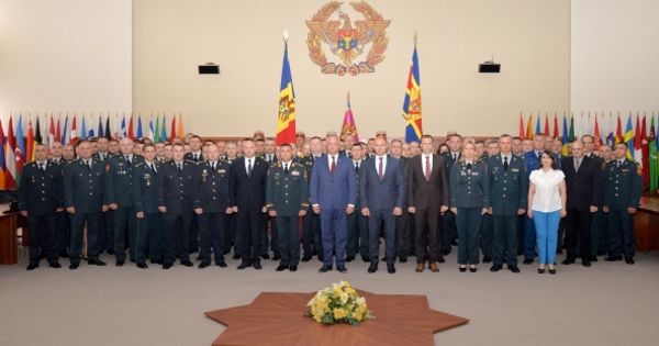 Додон представил командному составу нового начальника Генерального штаба.