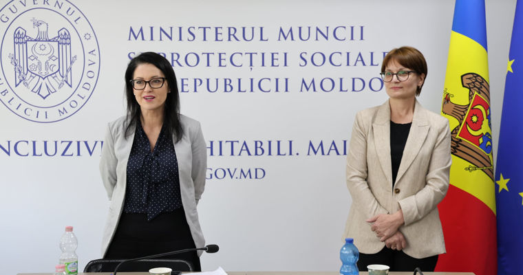 Новый госсекретарь Министерства труда и социальной защиты представлен его сотрудникам.
