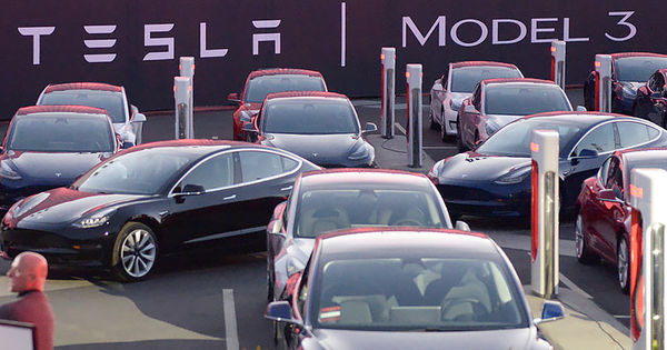 В начале июля Reuters узнал, что Tesla увеличила объемы выпуска Tesla Model 3 до 5 тыс. единиц в неделю.