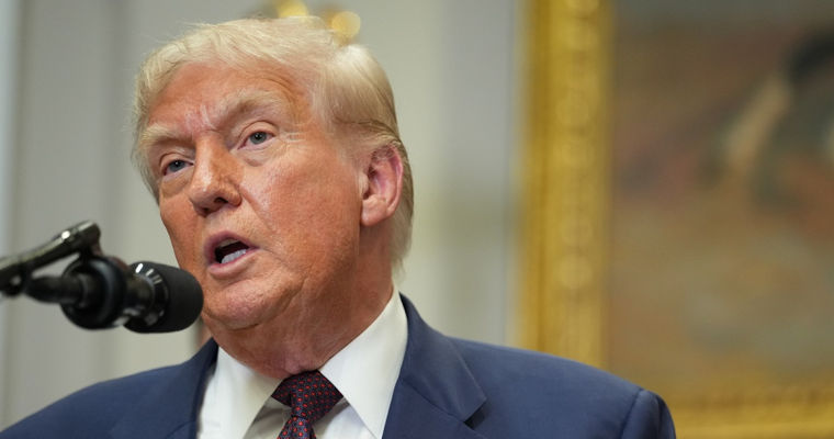 Трамп отреагировал на массированный удар по Киеву: Ужасно, но сейчас не к этому.