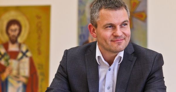 Preşedintele Slovaciei l-a numit pe Peter Pellegrini în funcţia de premier.