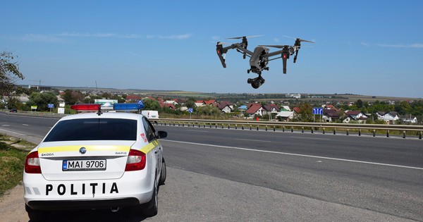 Полиция начнет использовать дроны для наблюдения за дорожным движением.