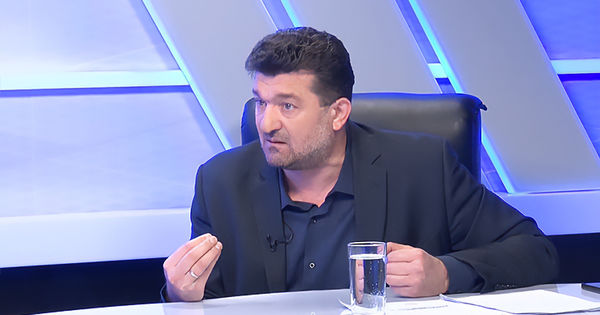 Мунтян: Имея шанс обсудить газ на высшем уровне, отправляют премьера