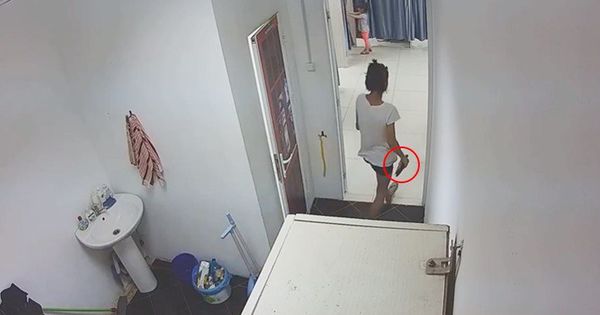 В Бельцах 15-летняя девочка обокрала посетительницу магазина одежды.