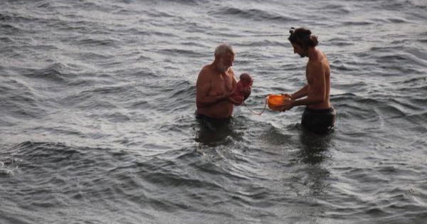 O turistă din Rusia a născut în apele Mării Roșii din Egipt. 