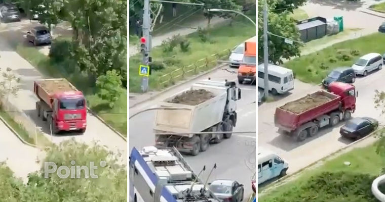 Жители столицы пожаловались на грузовики со стройматериалами, загрязняющими улицы.