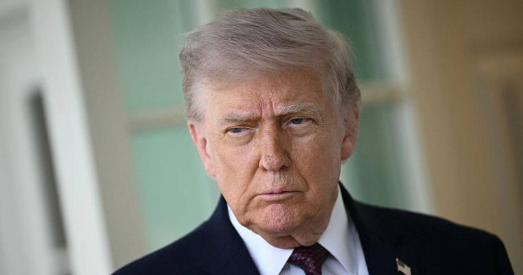 Трамп назвал "неприемлемым" новое мирное предложение Ирана.