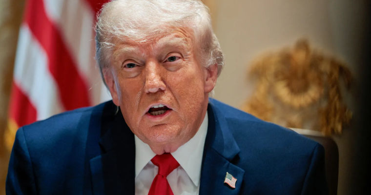 Трамп пригрозил "взорвать Оман" из-за нефтяного договора с Ираном.