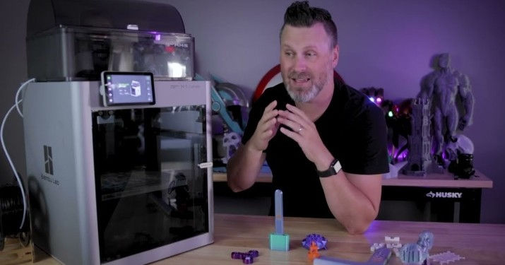 Восстание машин: 3D-принтеры начали сами придумывать и печатать вещи.