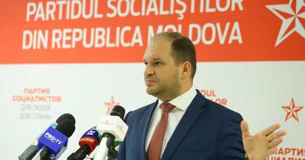 Ceban se laudă cu acțiunile fracțiunii PSRM din CMC. Foto: oficial.md