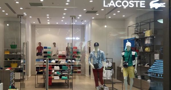 Lacoste a înlocuit crocodilul de pe renumitul său logo.