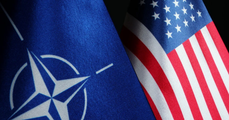 Politico: США намерены сократить военное присутствие в НАТО.