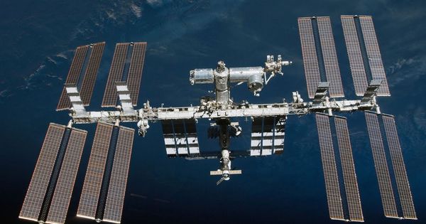 Коррекция орбиты МКС с использованием двигателя корабля Cygnus прошла успешно.