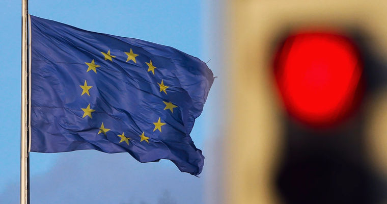 Евросоюз еще на полгода продлил экономические санкции против России.