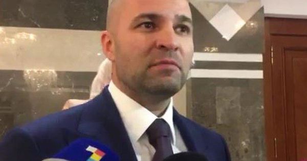 Влад Чеботарь рассказал об обысках, проводившихся в его дома и офисе.