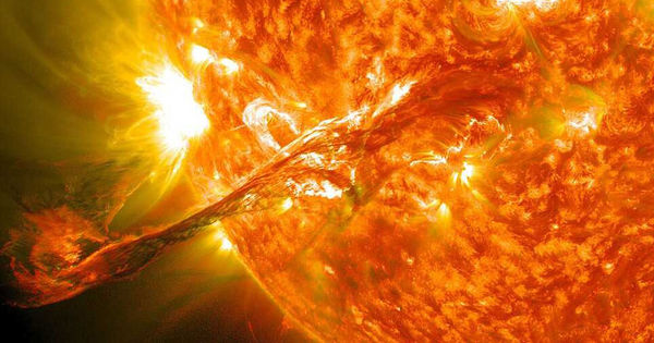 NASA предупредило об угрозе для спутников из-за взрывов на Солнце.